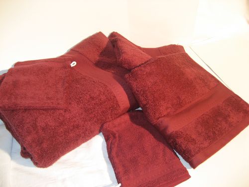 lingerie,livres de boutis,livres de broderie,livres de point de croix, loisir créatif, marseille, mercerie, montpellier, nimes, 